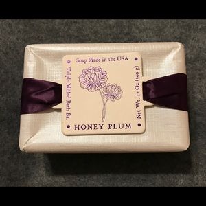 Triple Milled Bath Bar -NWOT